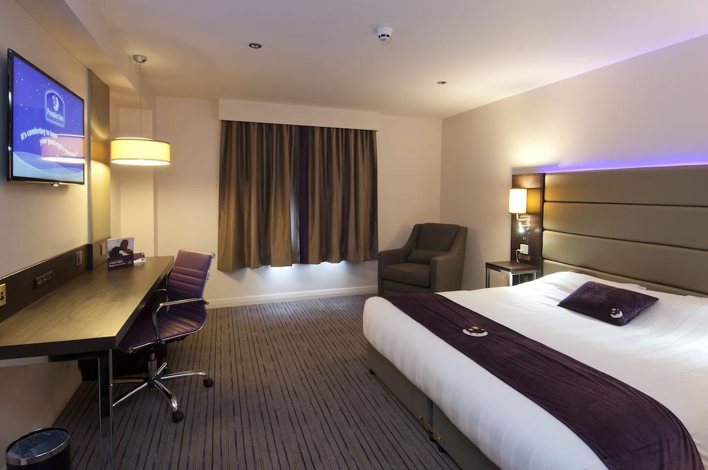 Premier Inn Barrow In Furness Стая снимка