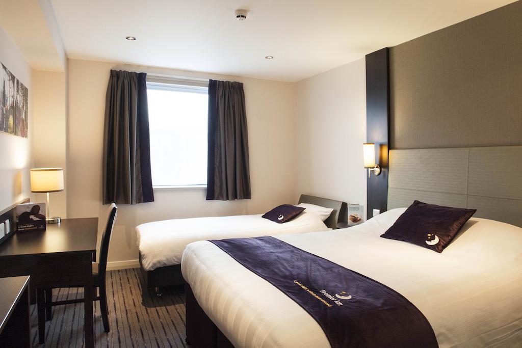 Premier Inn Barrow In Furness Стая снимка