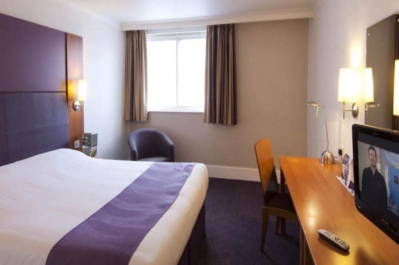 Premier Inn Barrow In Furness Екстериор снимка